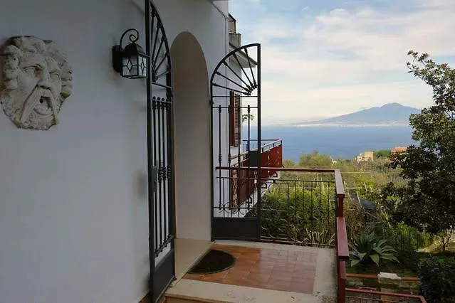 The Two Magnolias Sorrento